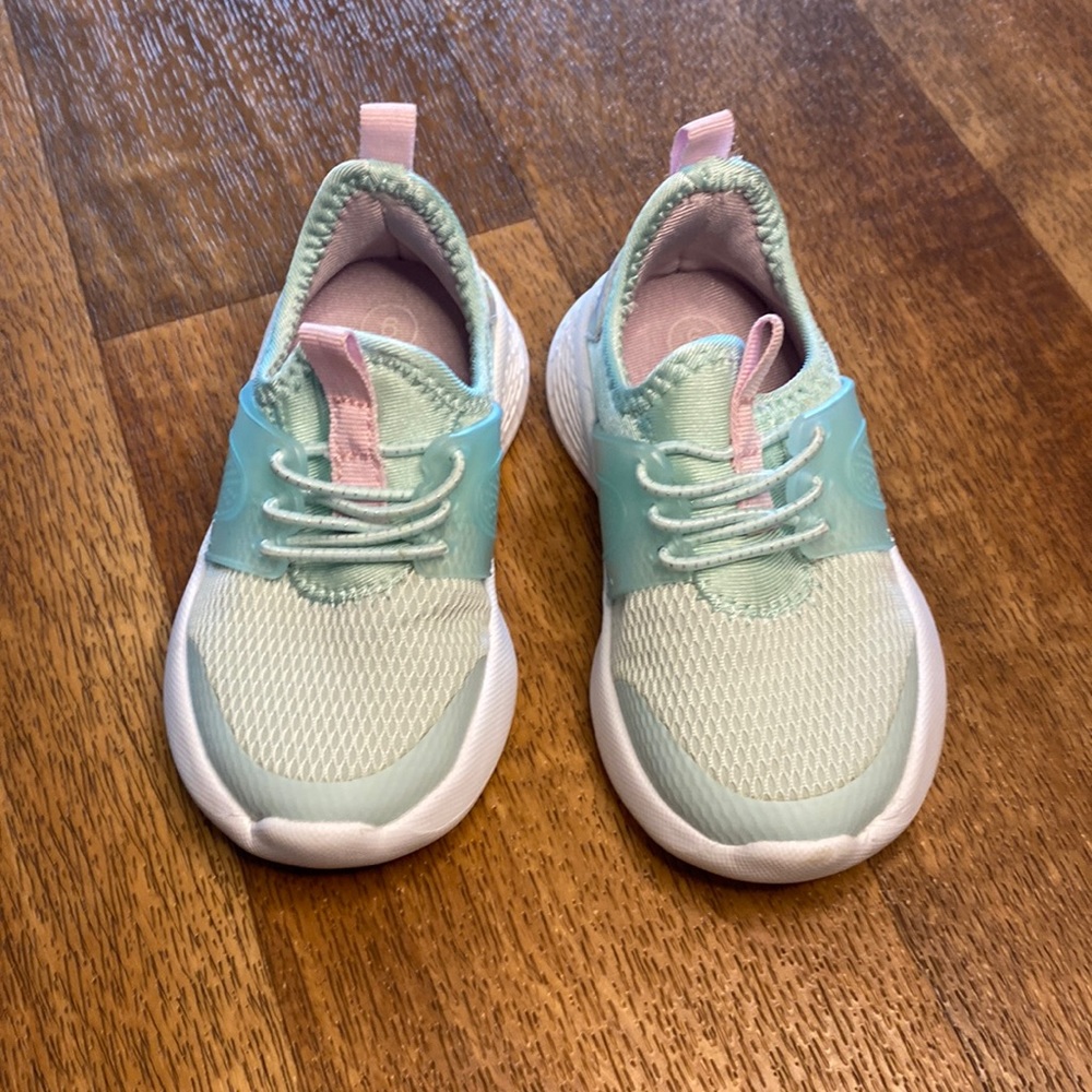 Cat and Jack toddler shoes - size 6